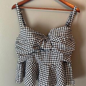 Torrid Bathing Suit Top Size 2